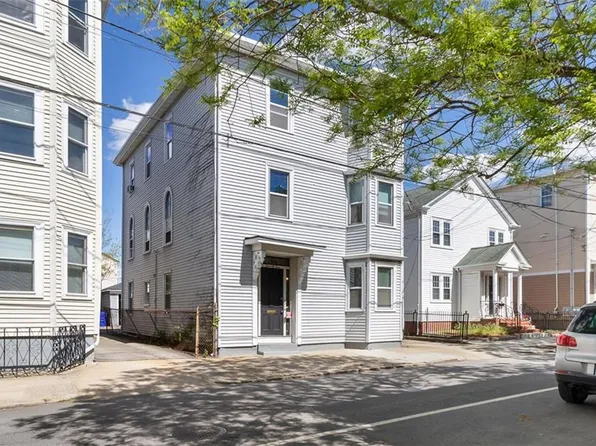 74 Sutton St, Providence, RI 02903