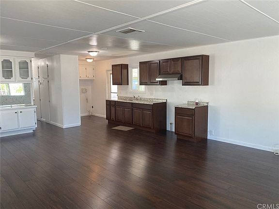 5th image of 721 N Sunset Ave #84