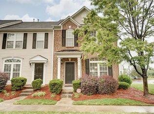 4925 Sunburst Ln, Charlotte, NC 28213