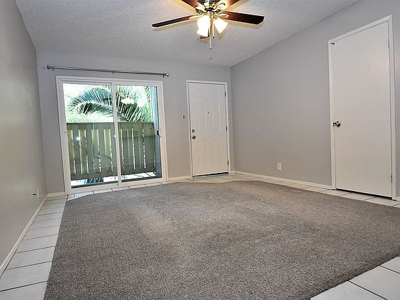 3rd image of 2109 W St APT 02