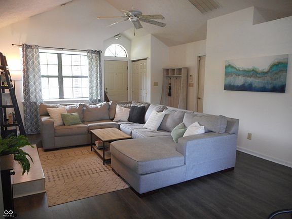 4th image of 7815 Oceanline Dr