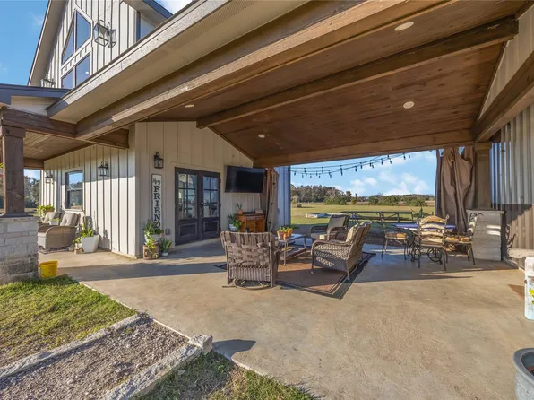 330 Ridge Rd, Manvel, TX 77578