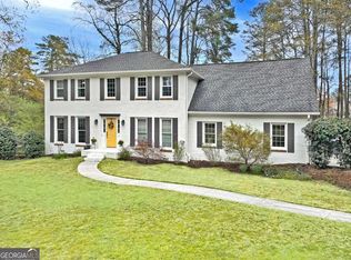 2480 Roxburgh Dr, Roswell, GA 30076