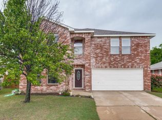 2400 Chestnut Dr, Little Elm, TX 75068