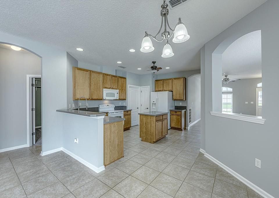 1st image of 1426 Creek Point Blvd