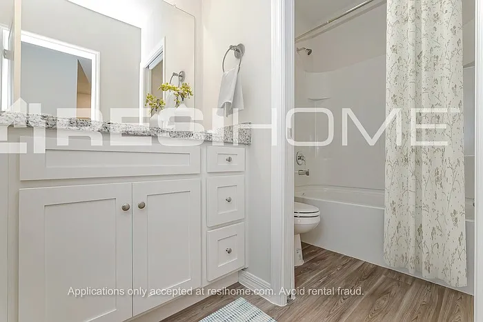 28447 Wave Crest Pl — Photo 11