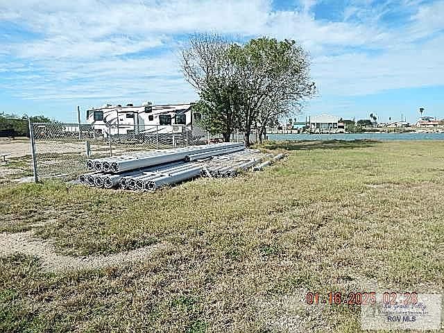 2nd image of LOT 1 E Robinson Dr