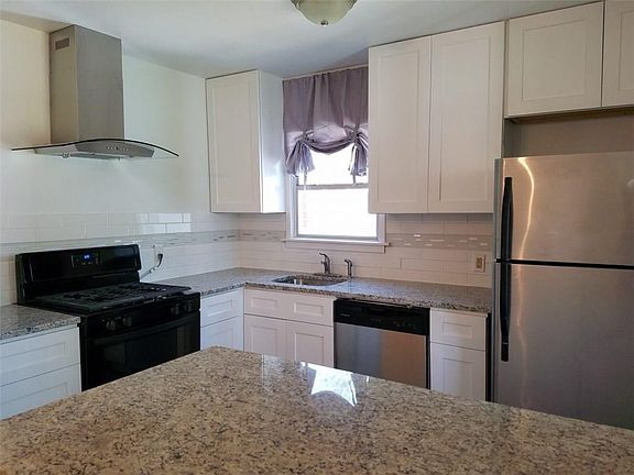2nd image of 3217 Stanley Ave