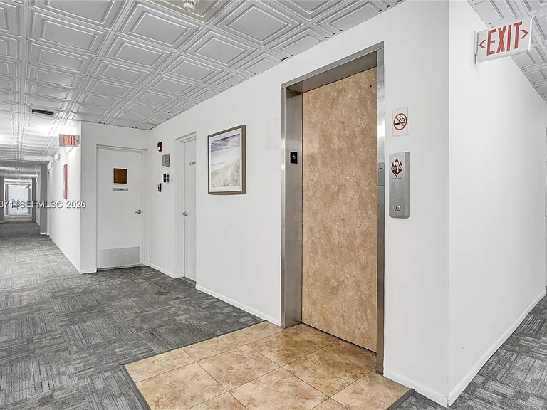 400 N Riverside Dr #501 — Photo 20