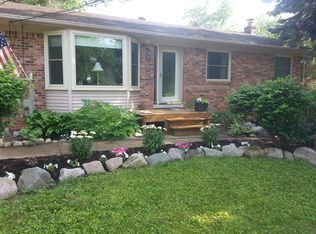 6505 Clarkston Rd, Clarkston, MI 48346
