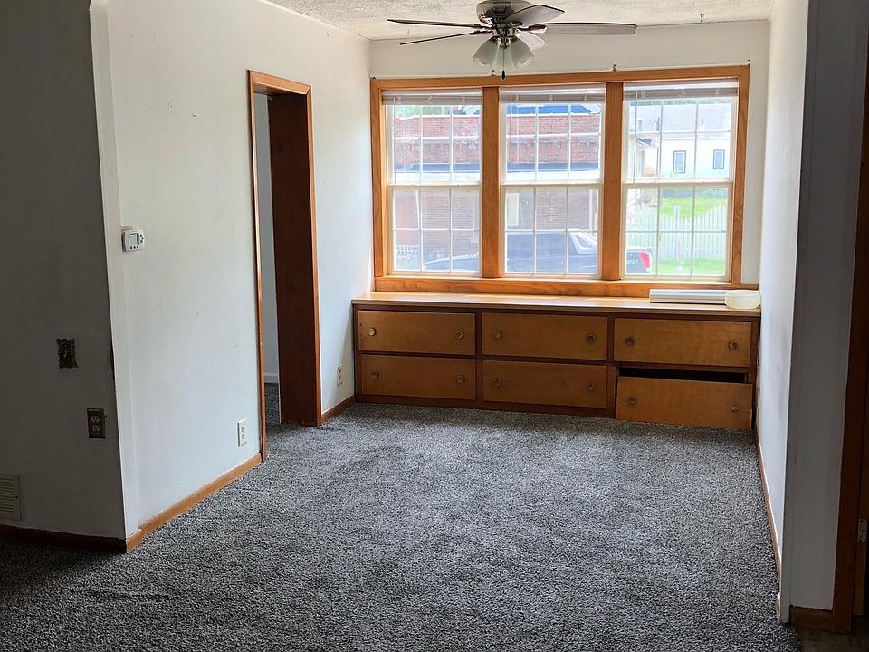 2nd image of 1118 S 22nd St