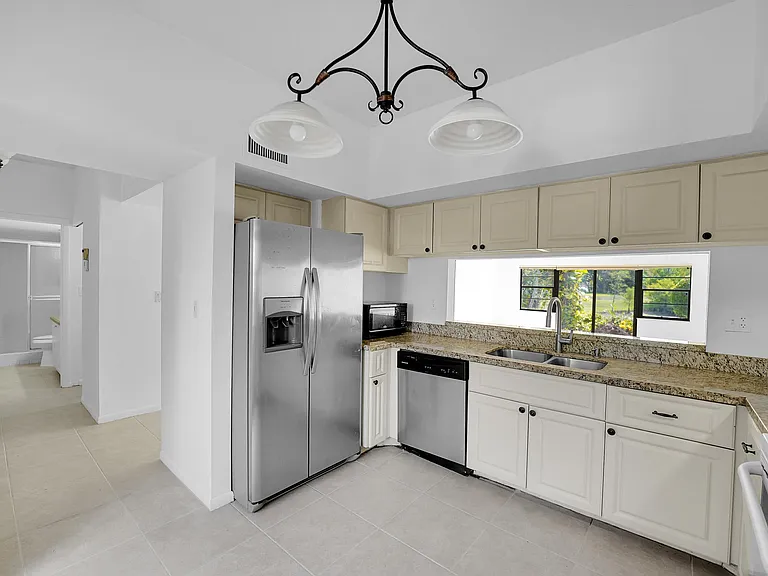 6654 Villa Sonrisa Dr #412 — Photo 40