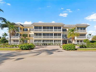 666 3rd ST S #104, Naples, FL, 34102