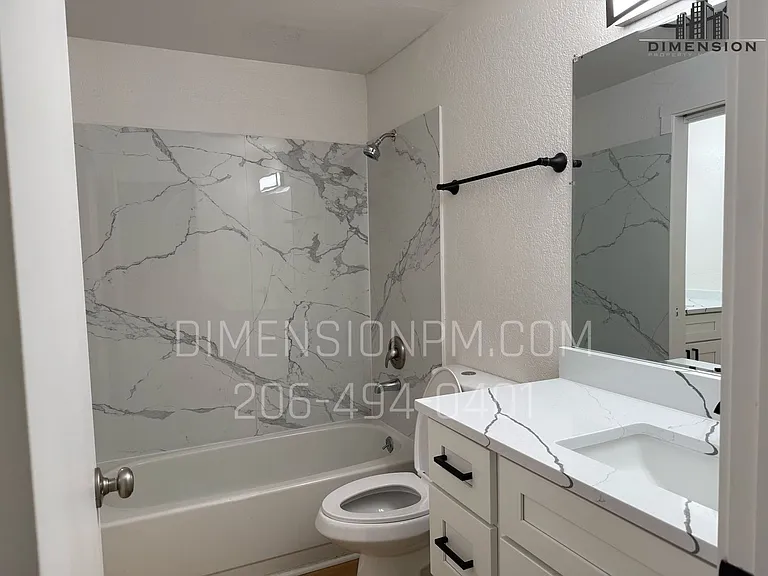 Apartment in Pacific! Easy to book Self Tours! — Photo 15