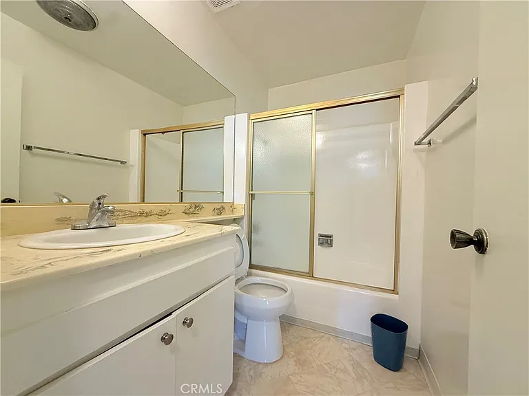 1301 S Atlantic Blvd #B424 — Photo 30