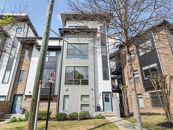 2nd image of 54 Moda Ln