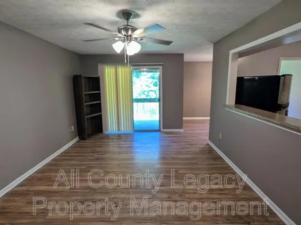 172 Scandia Cir APT 5, Athens, GA 30605