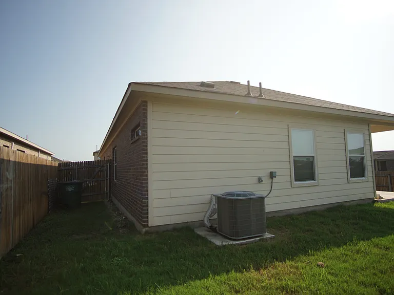 2901 Bridekirk Dr — Photo 42
