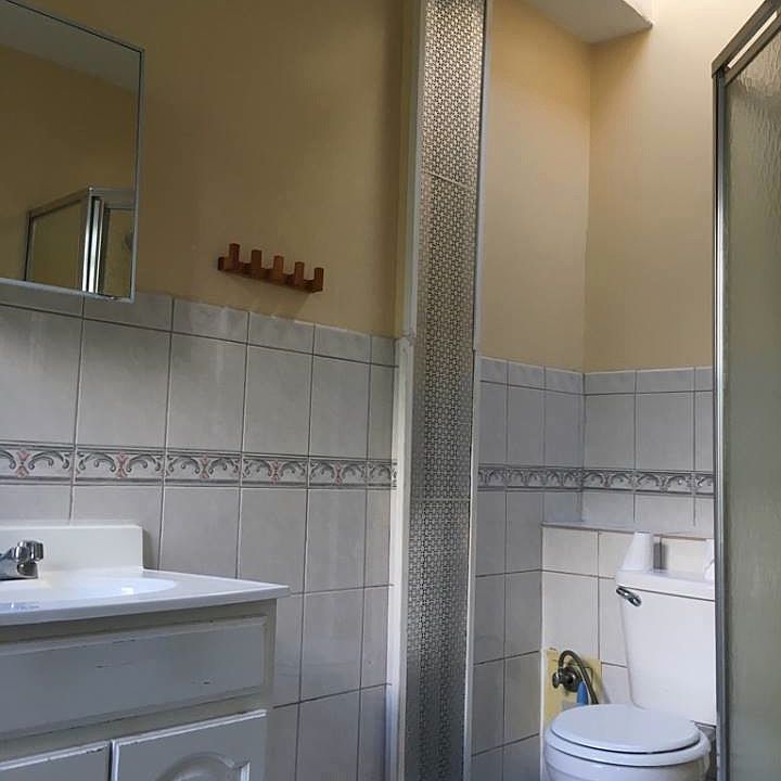 2nd image of 253 20th St APT 2
