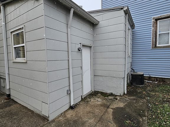 5th image of 2809 Glendora Ave