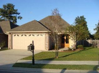 7593 Crepe Myrtle Ln, Denham Springs, LA 70706