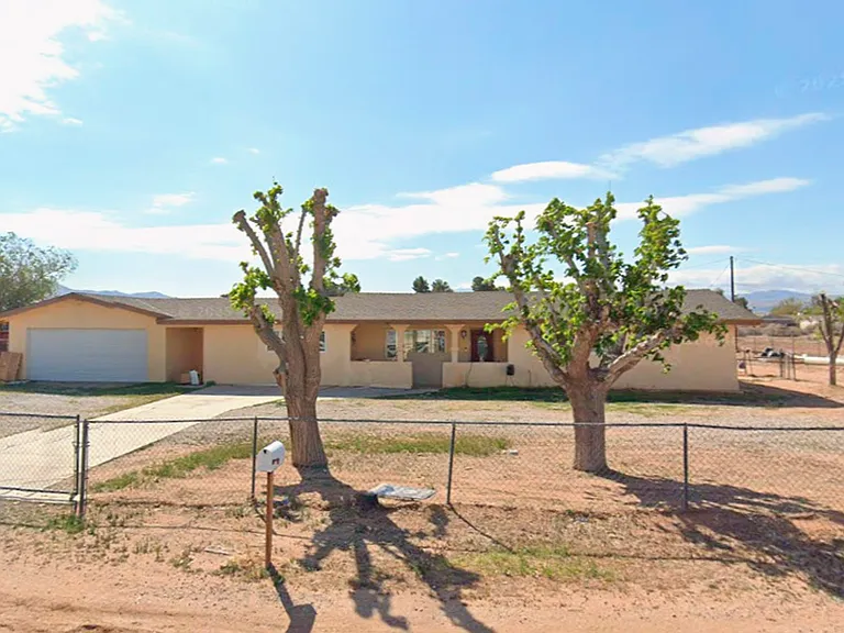 15150 Dakota Rd — Photo 1