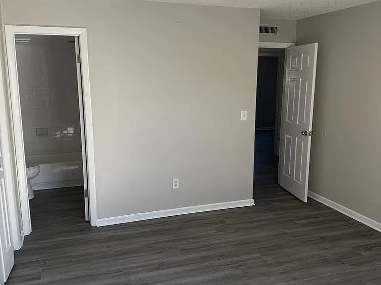 7210 N Manhattan Ave #1714 — Photo 5