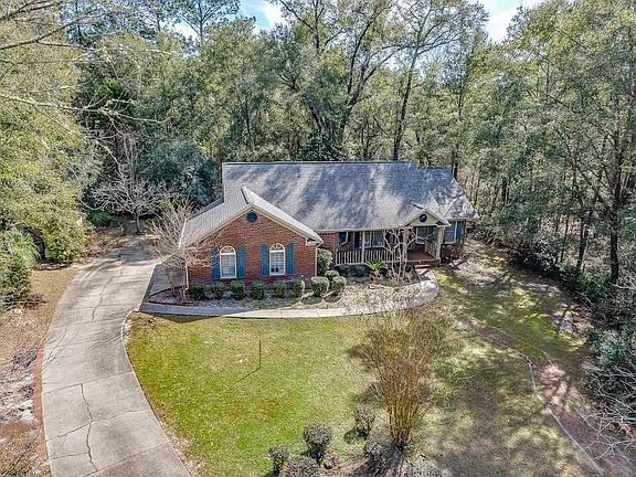 3rd image of 5 Pine Tree Ct