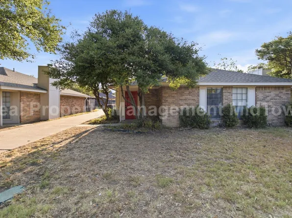 2427 Indigo Ln, Arlington, TX 76015
