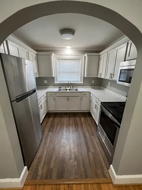 2 bed, $1,000 — Photo 4