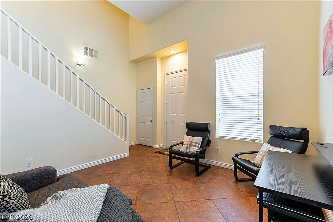 3 bed, 2.5 bath, 1564 sqft, $2,650 — Photo 4