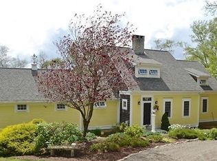 23 Briarwood Ln, Rochester, MA 02770