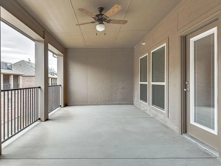 2433 Siskiyou St — Photo 23