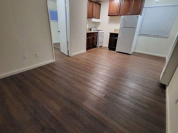 4th image of 4080 Lamont St #6