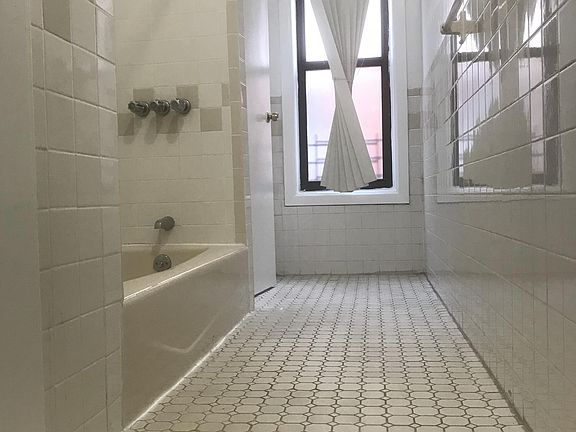 3rd image of 457 W 49th St #2