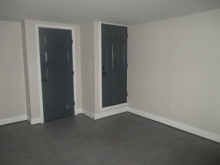 1911 E Pratt St — Photo 12