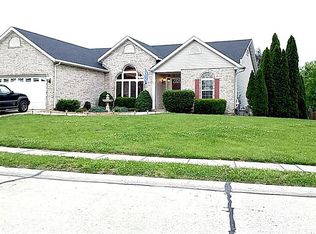 107 Taylor Lake Dr, Troy, IL