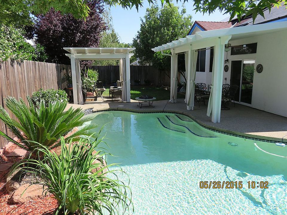2nd image of 2233 Longview Dr