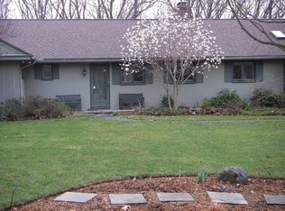 36 Fairhill Dr, Longmeadow, MA 01106