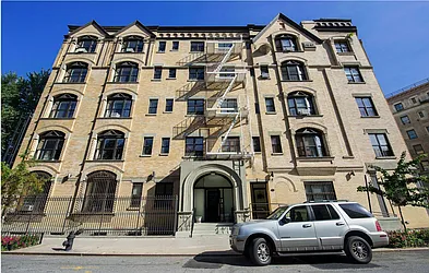 211 West 117th Street in South Harlem
