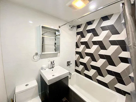 Rented by Bruma Realty LLC | media 27