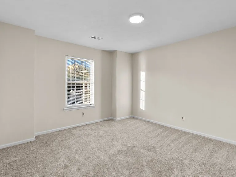1110 Chapel St — Photo 9