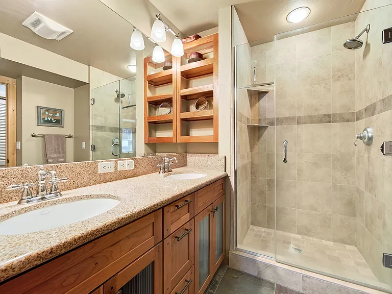 11583 Norse Ave — Photo 17