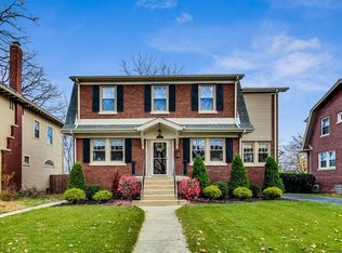 9333 S Longwood Dr, Chicago, IL