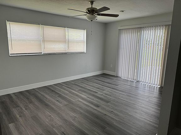 4th image of 412 NE Midvale Street