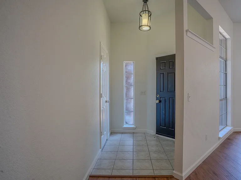 3609 W Boston Pl — Photo 4