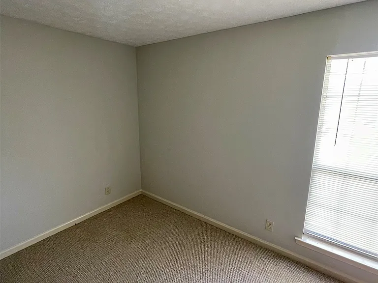 21 Shelton Cir — Photo 31