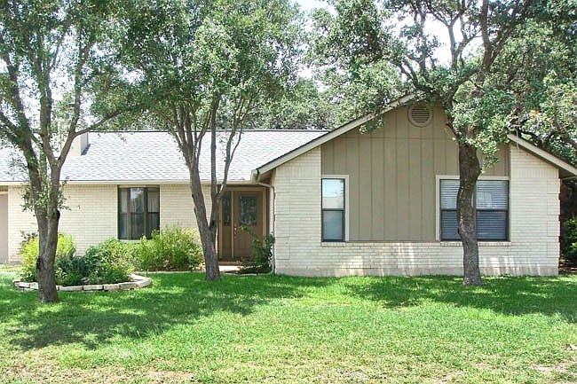 1st image of 208 Deer Creek Dr