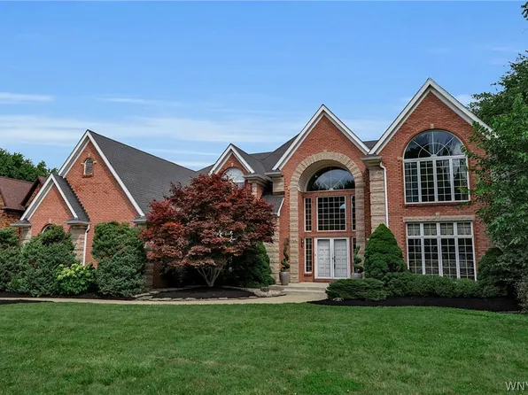 5565 Hidden Pines Ct, Williamsville, NY 14221