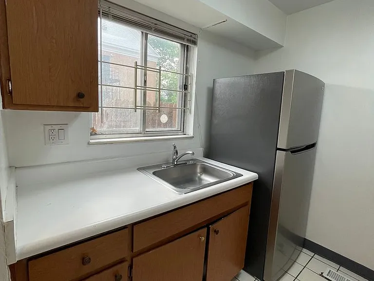 167 E 14th Ave — Photo 25